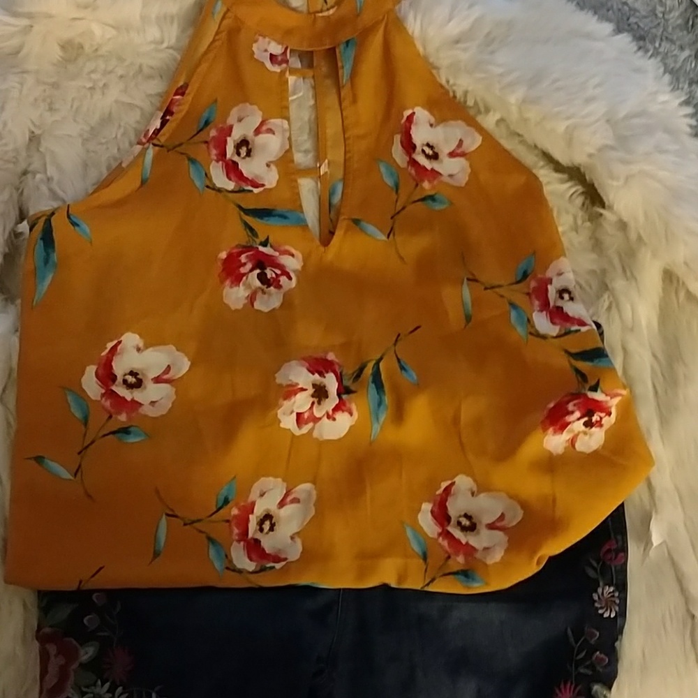 Small flower yellow shirt